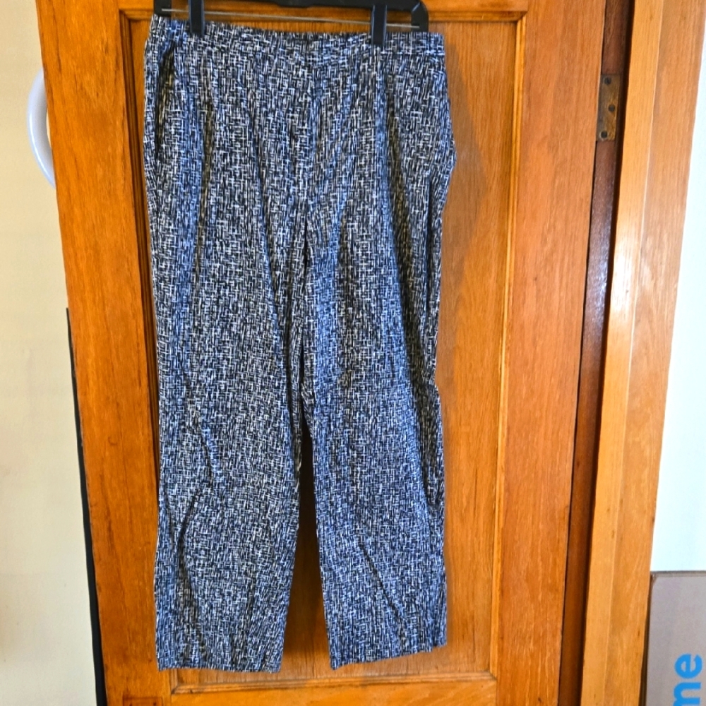Womens Size 12 Black and White Patterned Pants Alfred Dunnor